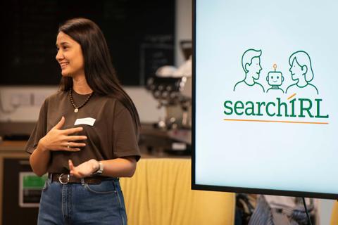 SearchIRL 7 photo